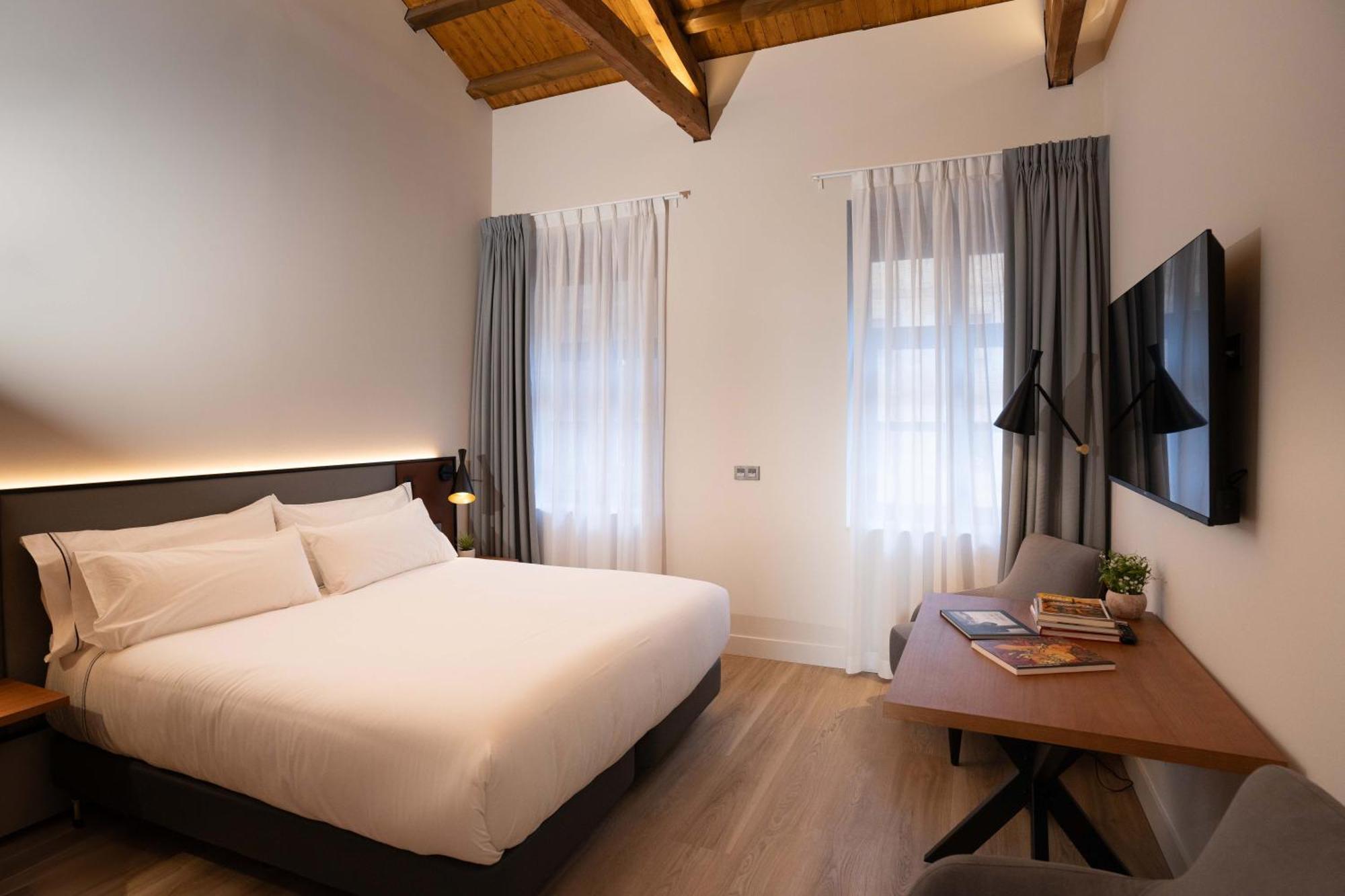 Prisma Suites Salamanca Esterno foto