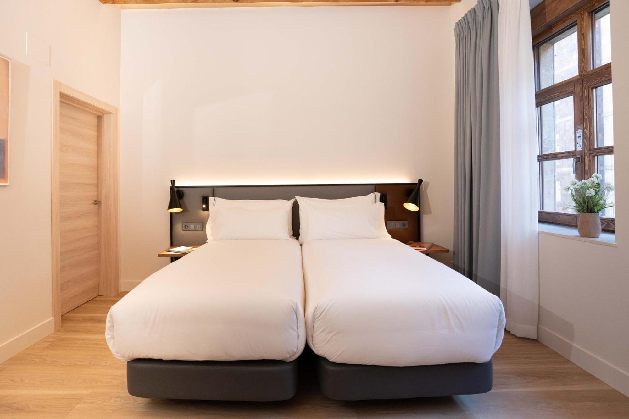 Prisma Suites Salamanca Esterno foto