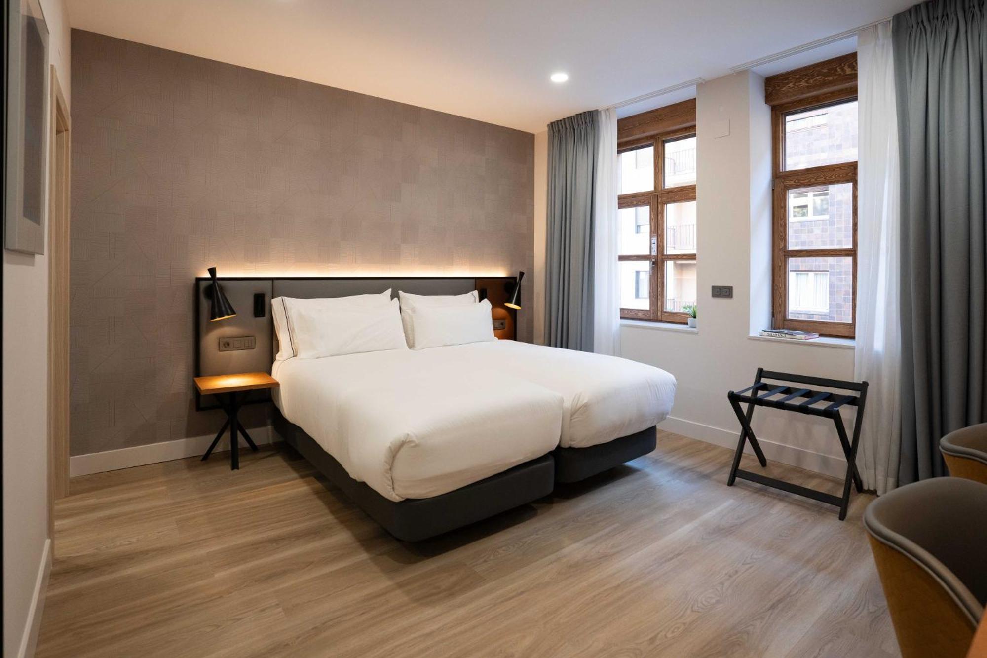 Prisma Suites Salamanca Esterno foto