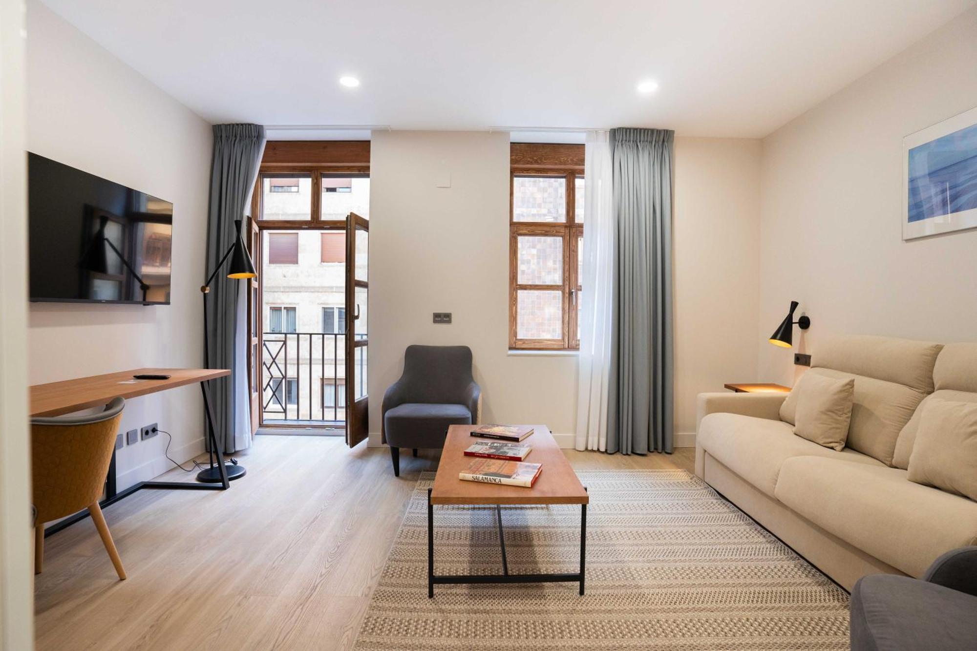 Prisma Suites Salamanca Esterno foto
